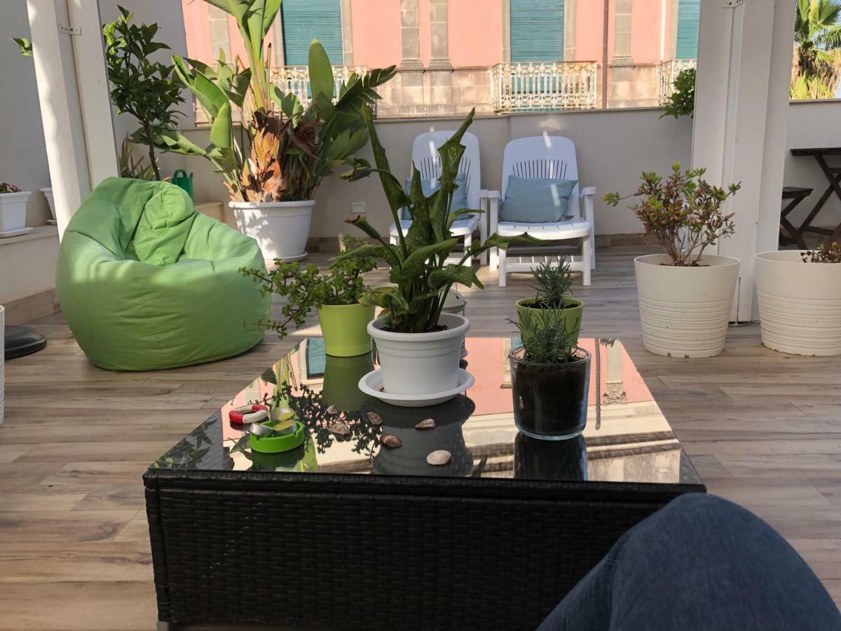 Marina Di Ortigia Couette-café *